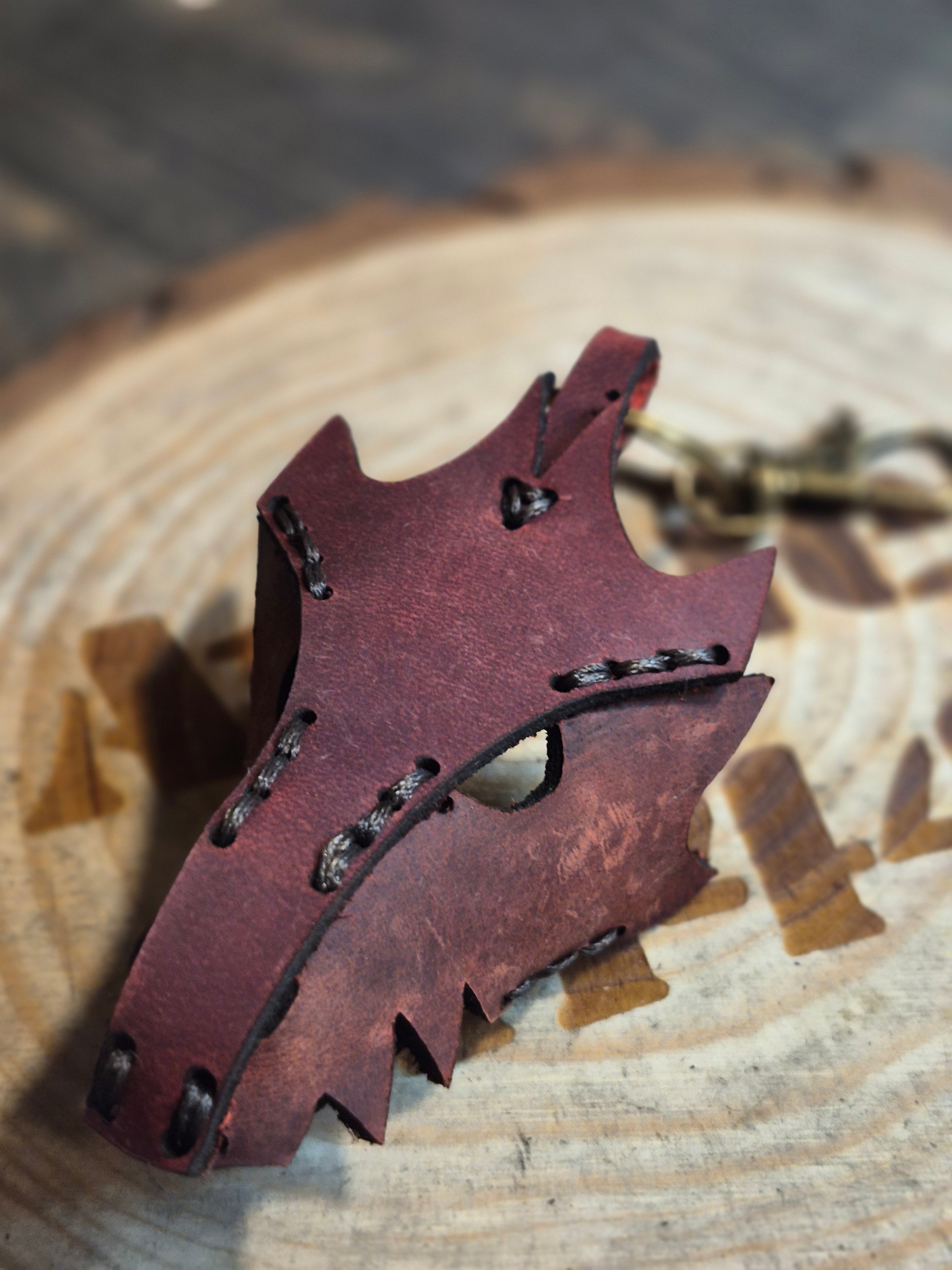 Porte-clef dragon en cuir cousu main