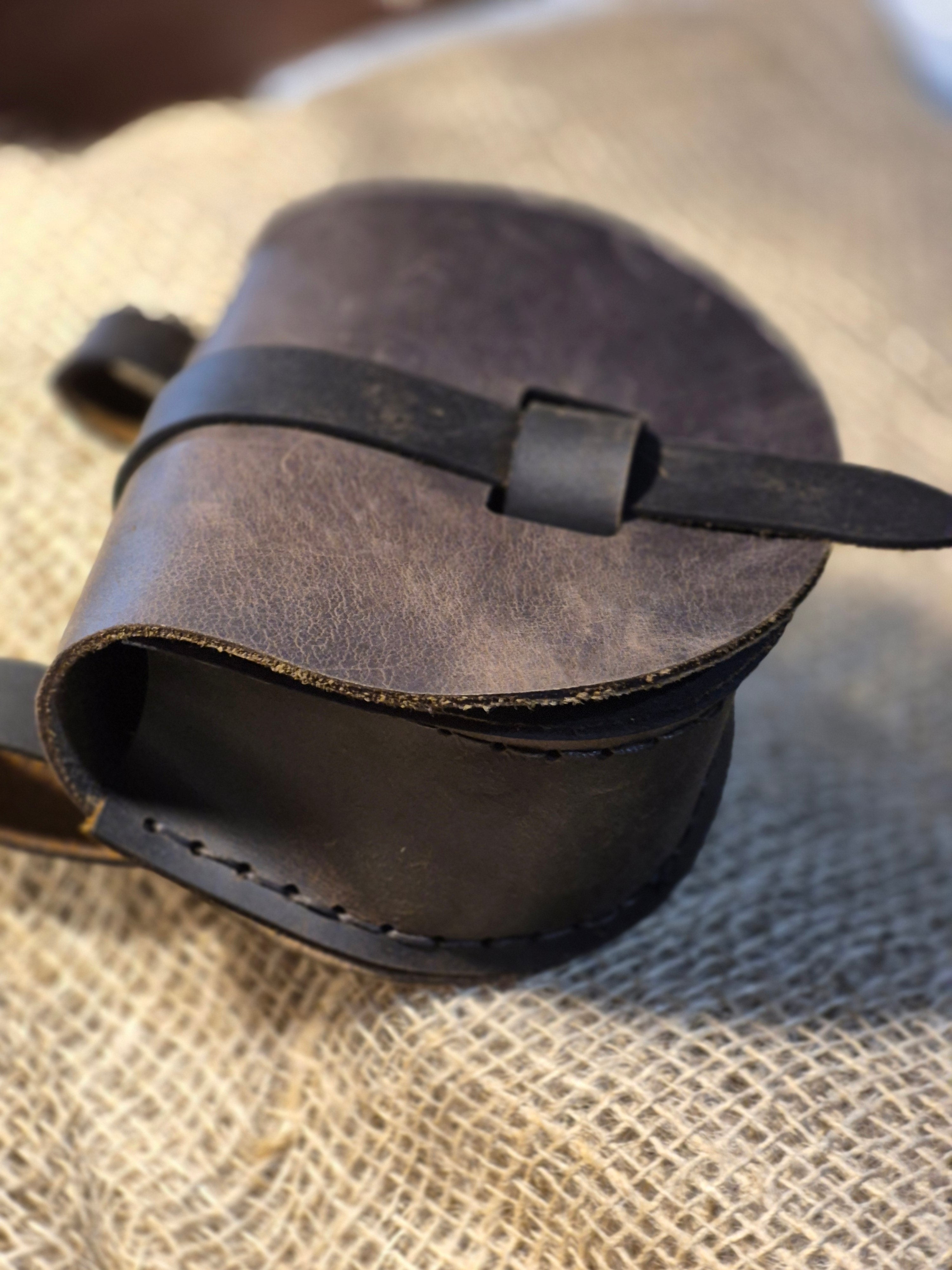 Pochette de ceinture de type vicking artisanale